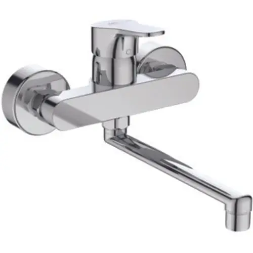 Chromene Wandarmatur von Ideal Standard mit einem langen Auslauf. Die Armatur hat einen einhebeligen Bedienungshahn und ist für die Montage in der Küche geeignet.